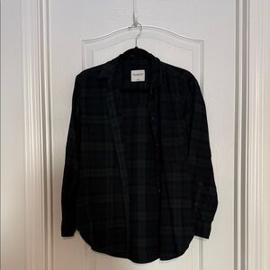Abercrombie & Fitch Dark Plaid Button Down Shirt